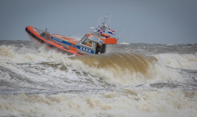 Reddingboot Donateur (KNRM-station Wijk aan Zee) foto Rob Bossink