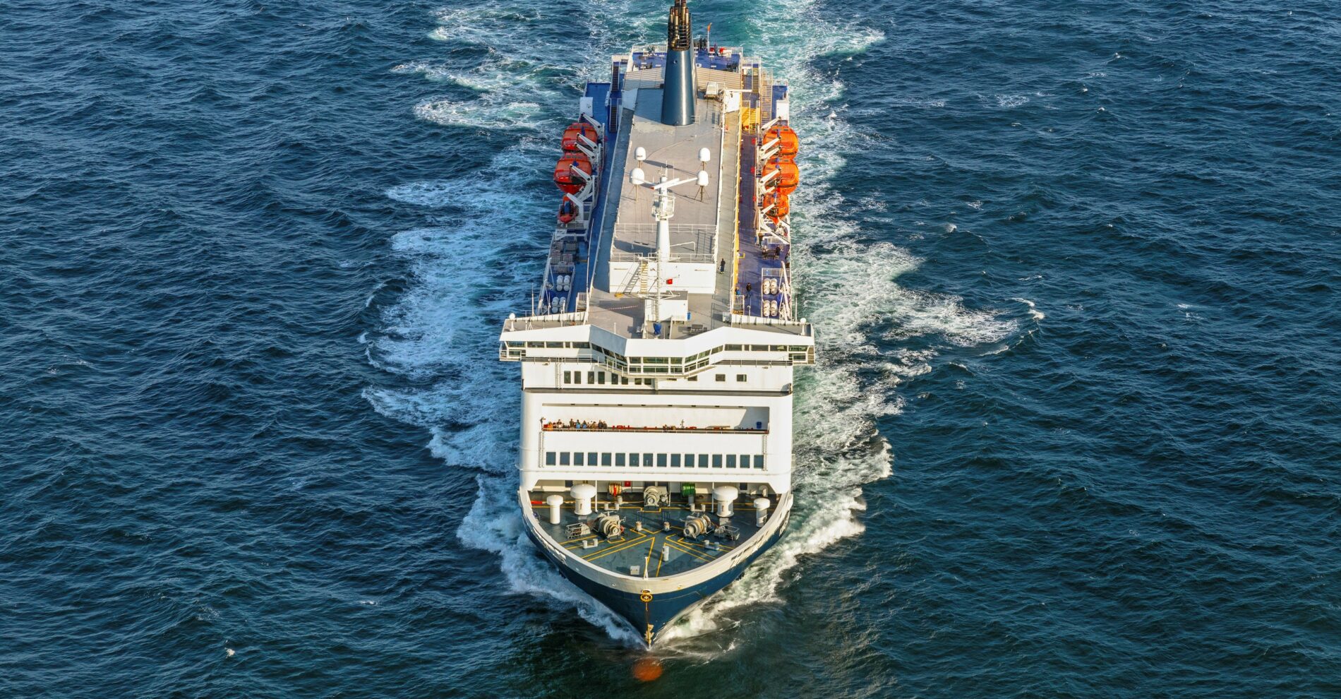 DFDS-ferry op zee
